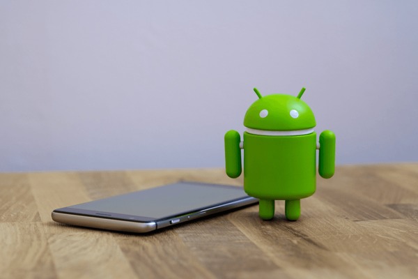 android phone and android figure